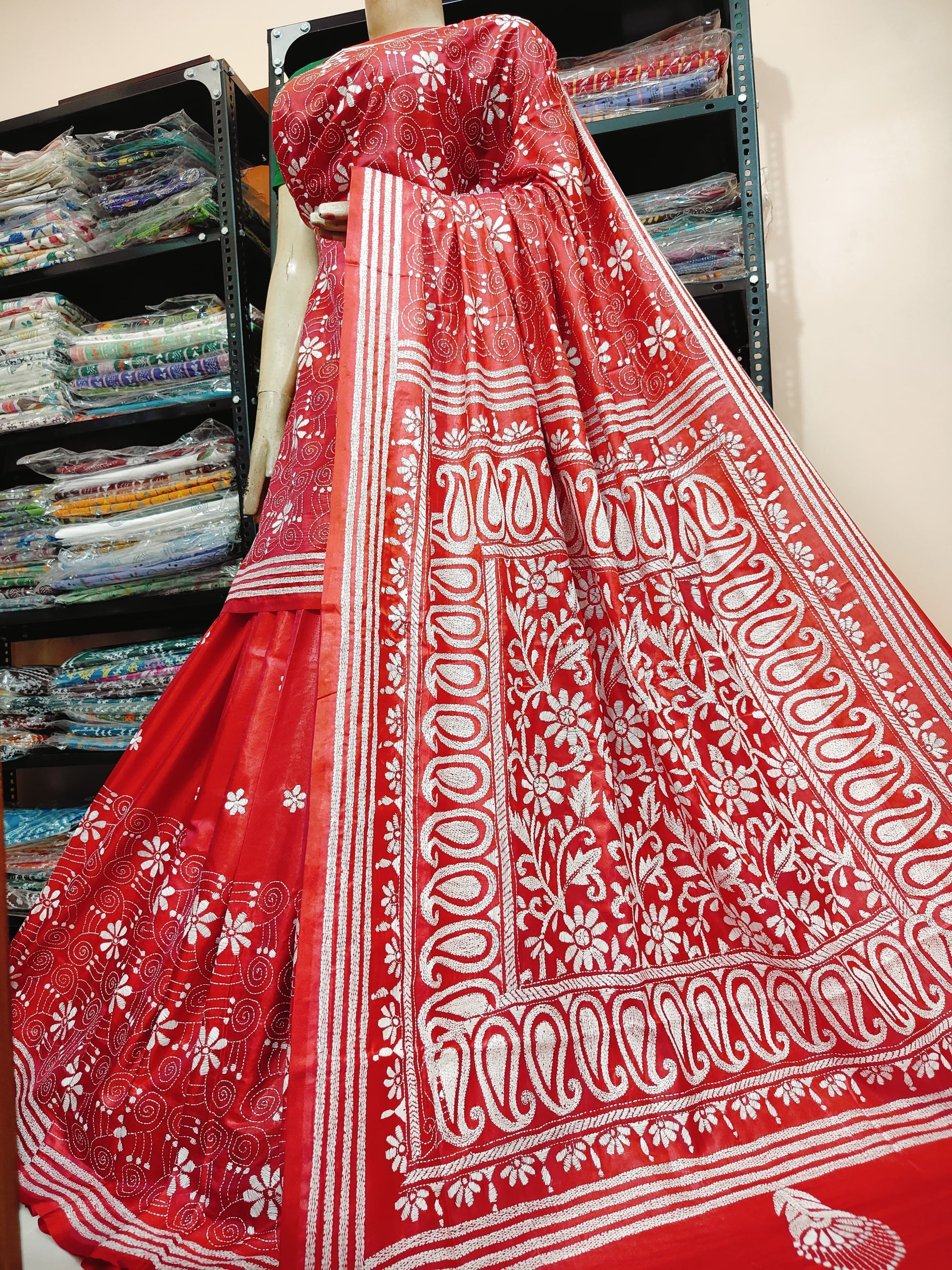 Traditional Shantiniketan hand Kanthastitch saree On 
Belendend bangalore silk Material 
With Kanthastitch Work Bp