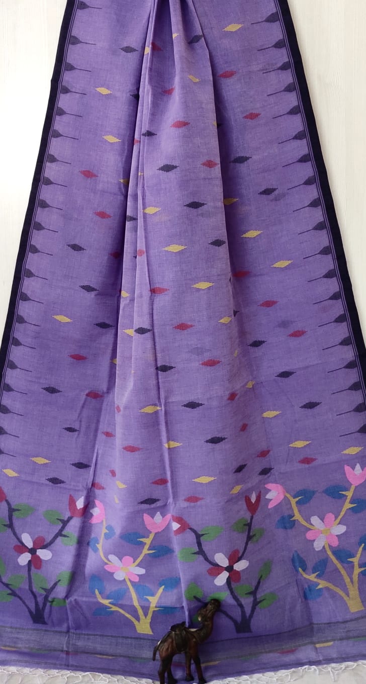 Very exclusive,Beautiful 100 Count pure 
Cotton by Cotton Hand Spoon jamdani 
with temple border with very 
elegant jamdani motif pallu
Without bp