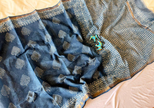 Summer special collection
Vanaspati ajark print

🥻🥻🥻🥻🥻🥻
 Kota saree new collection of Bagru print 
New collection Saree Kota Doriya .
Hand made 
Block print , Dabu print , Bagru print , vaspati print, ajark prijt
Saree length 5.5 mtr
Blouse.  80cm
Hand block printed