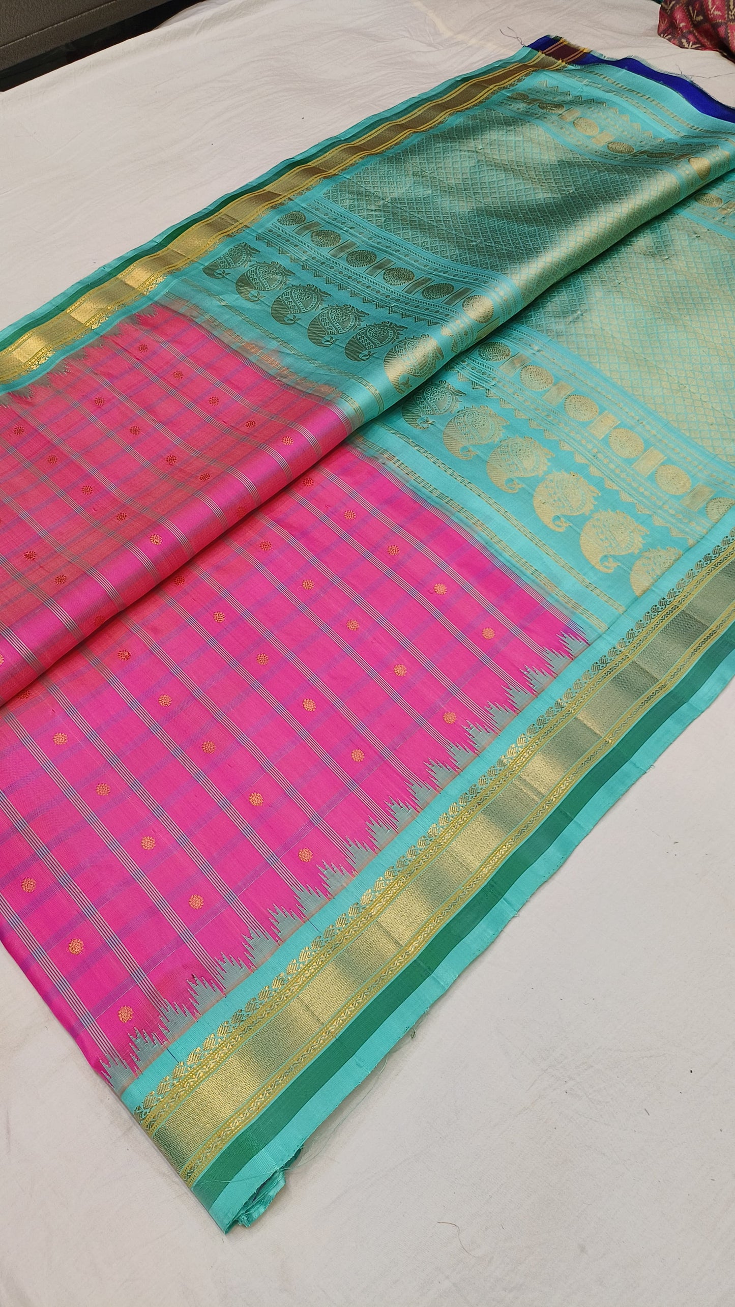 Dhruti-Gadwal| Gadwal Sarees in pure Silk