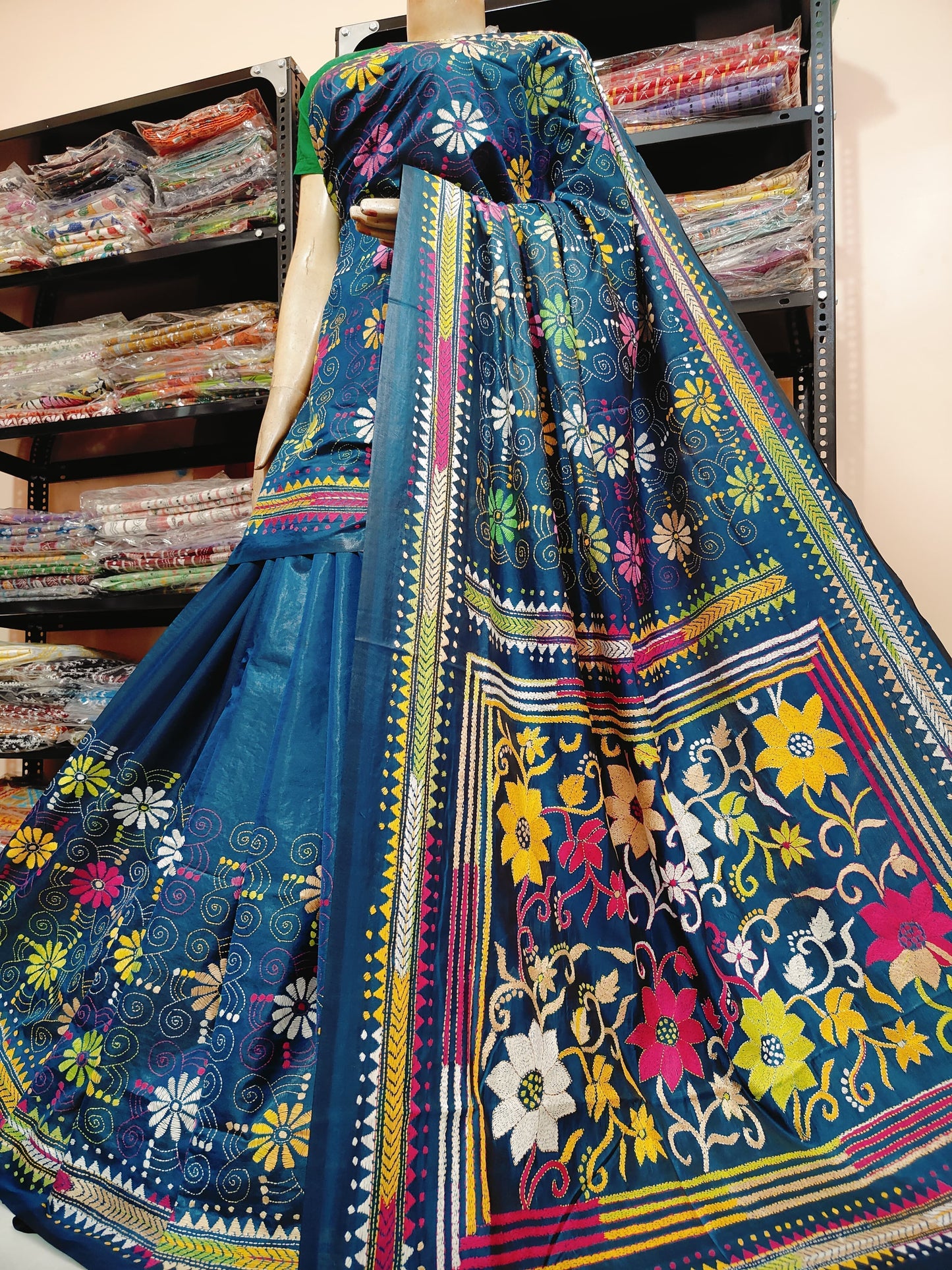 Traditional Shantiniketan hand Kanthastitch saree On 
Belendend bangalore silk Material 
With Kanthastitch Work Bp