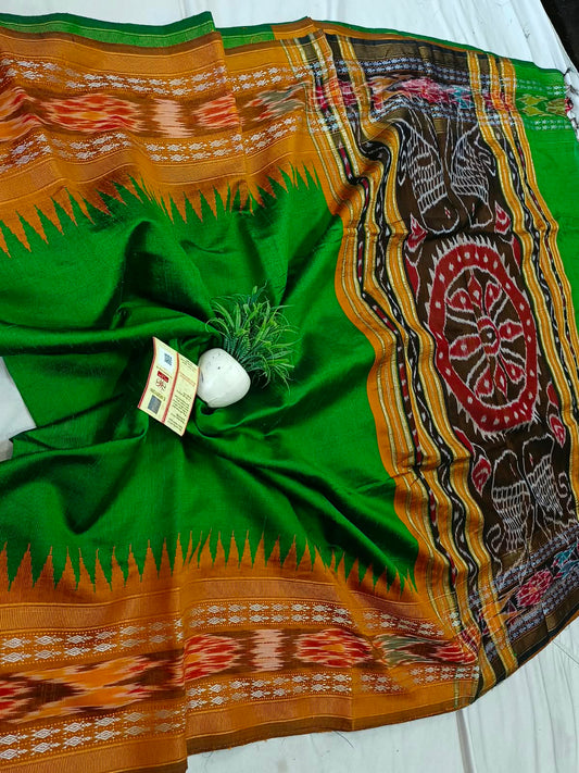*Pure raw silk handloom Ikkat and vidarbha temple border saree with contrast blouse*
Pure raw silk saree
Silk mark certified
Handloom made
Best quality