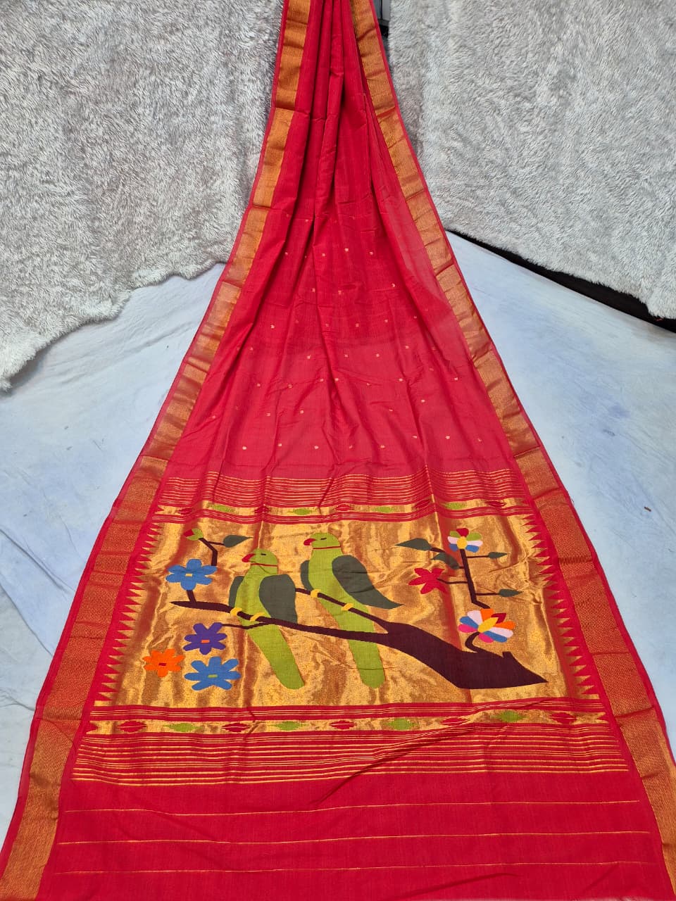 *Yeola cotton paithani*
Pure cotton 
Handloom saree
Patta border 
Running blouse 
Shoulder butta 