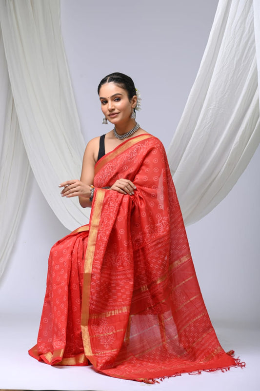 🍁new arrival🍁
Naspal pomegranate print 
👌Maheswari silk saree👌
Hand block printed Maheswari silk sarees with blouse
Size- 6.5 with blouse
Quality- silk by silk
Approx weight- 470 gram
👉Pure hand block
 