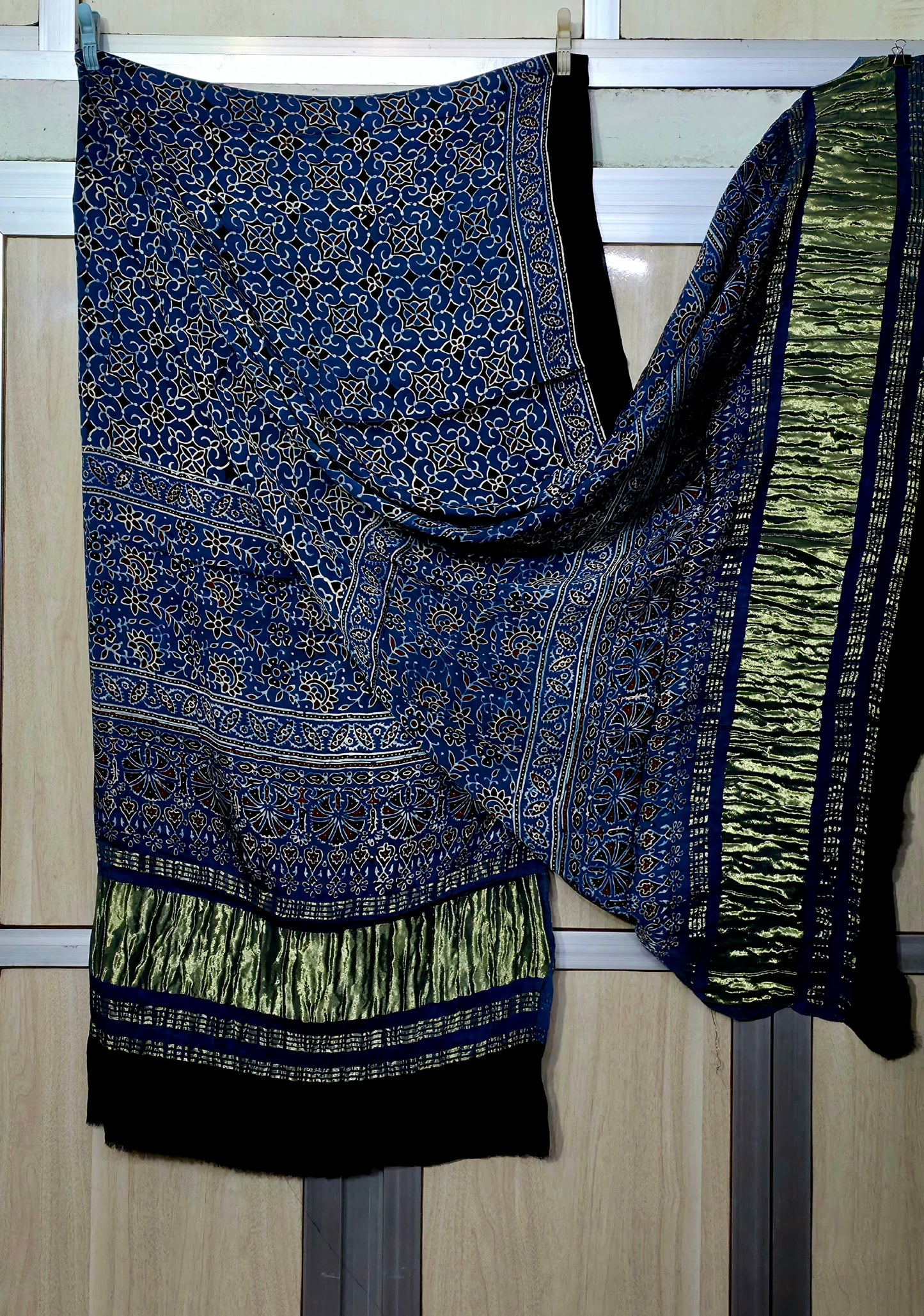Abhvesh  | Ajrakh Dupatta