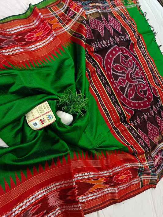 *Pure raw silk handloom Ikkat and vidarbha temple border saree with contrast blouse*
Pure raw silk saree
Silk mark certified
Handloom made
Best quality
Ready to despatch