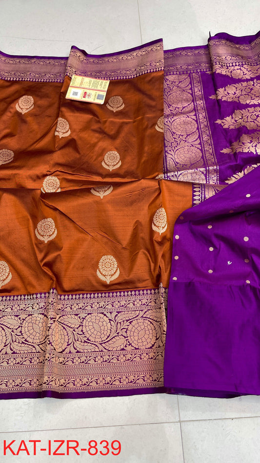 Pure Handloom banarasi KATAN **Checks +Meenakari* SAREE
                *KATAN Checks + Meenakari*
Silk Sarees with antique Jari 
*Rich Pallu
*  Blouse with Border
* Smooth & Soft Fabric