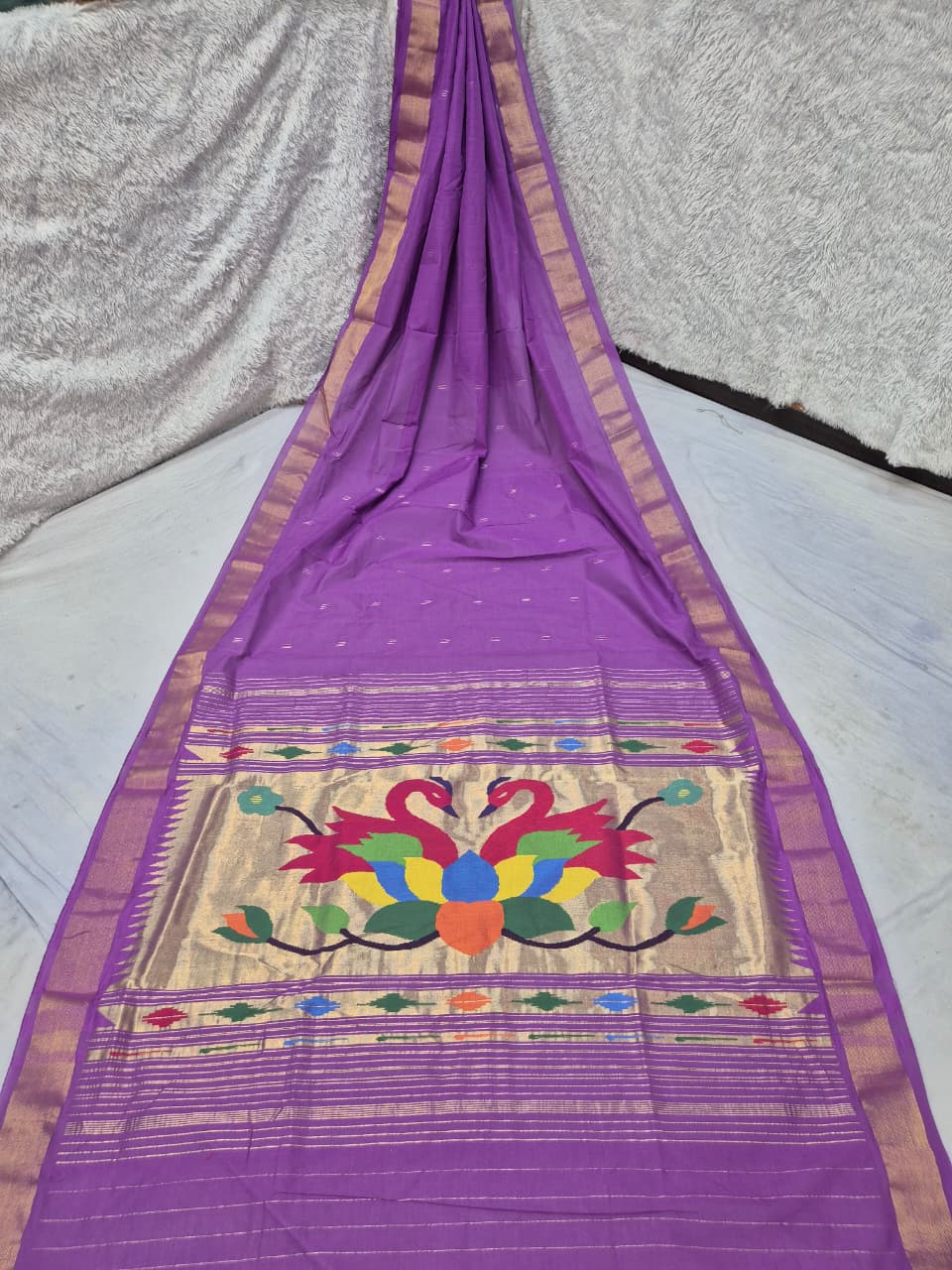 *Yeola cotton paithani*
Pure cotton 
Handloom saree
Patta border 
Running blouse 
Shoulder butta 