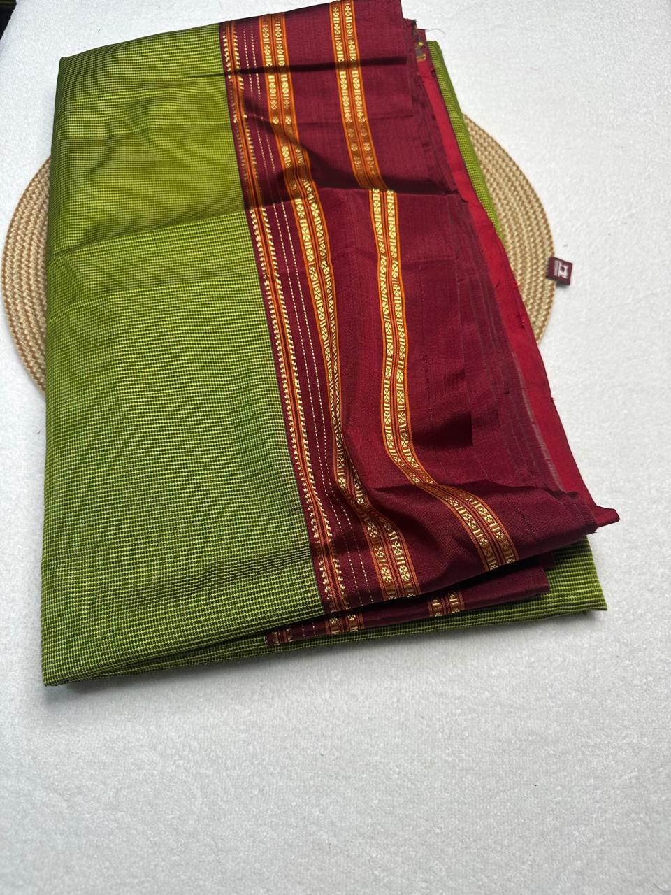 Material - viscos by cotton
Border - gayitri border
Saree Name -ilkal Gayatri micro checks saree
Pallu -cotton pallu
Blouse -running
Handloom -yes
Saree length- 7.2