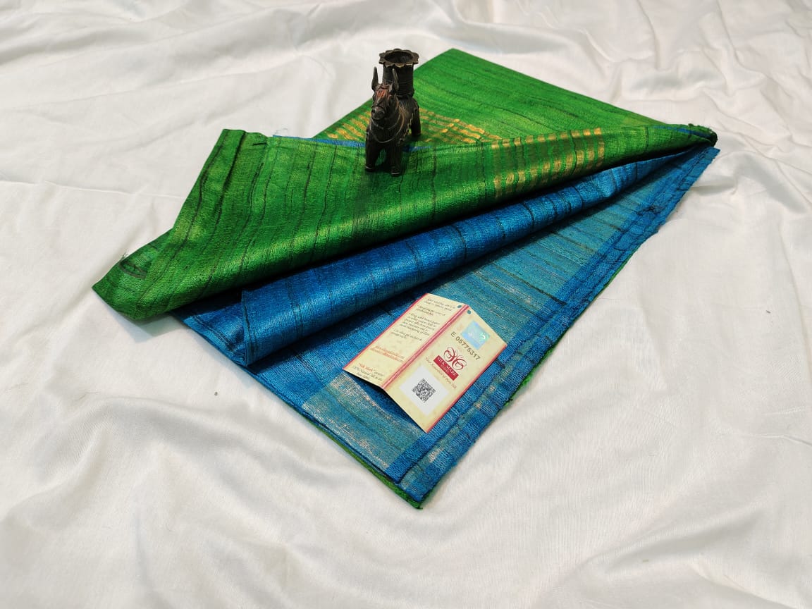 Pure tussar ghicha silk handloom saree with blouse pc.
Silk mark tag 
