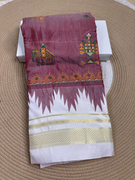 Material - Maserised cotton 
Border - Temple border, Chikki Paras
Saree Name -Tana warpa kasuti saree 
Pallu -Ilkal pallu
Blouse -contrast
Handloom -no
Saree length- 6.2