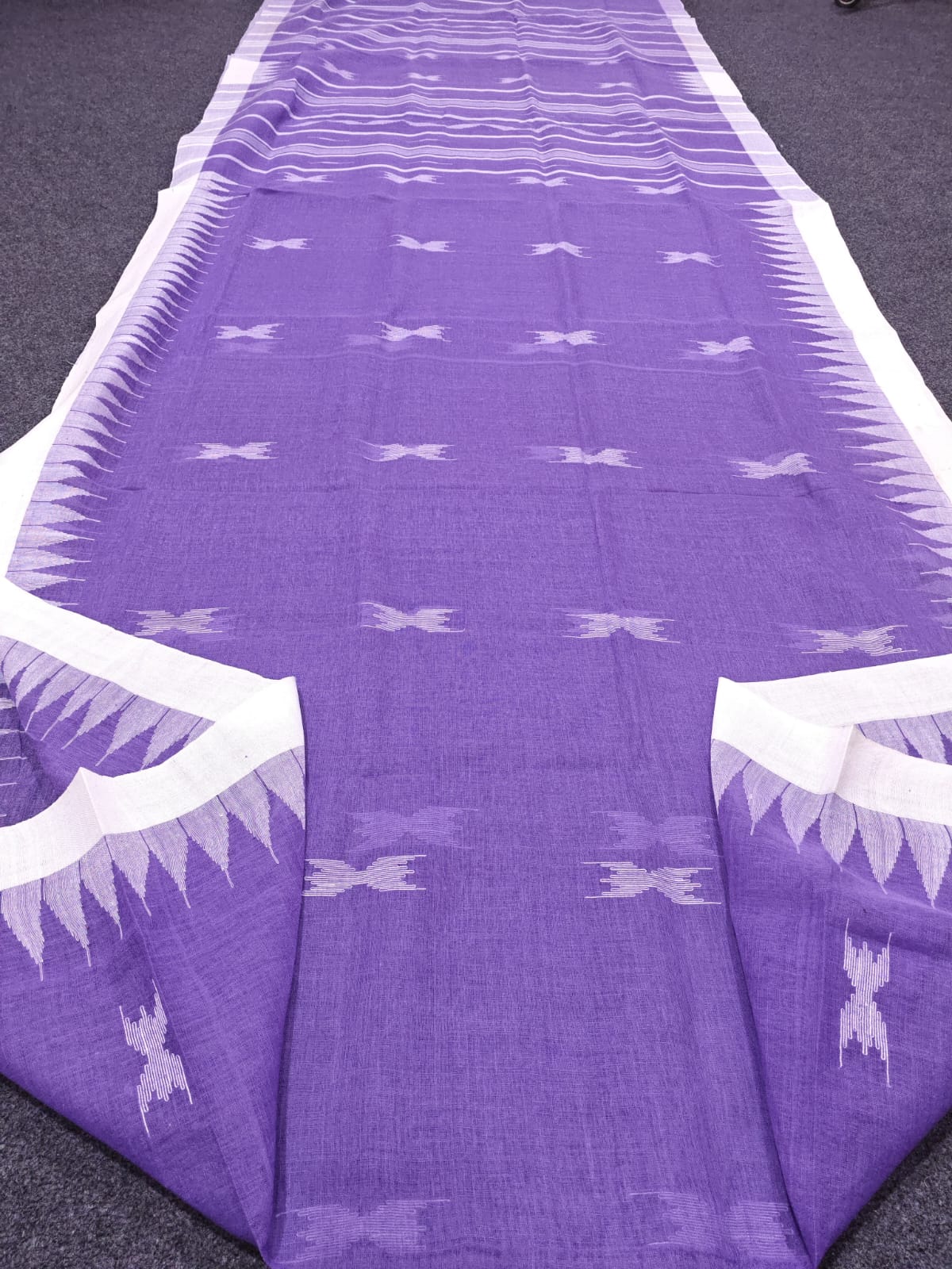 Authentic handloom 
monipuri cotton saree
With bp
