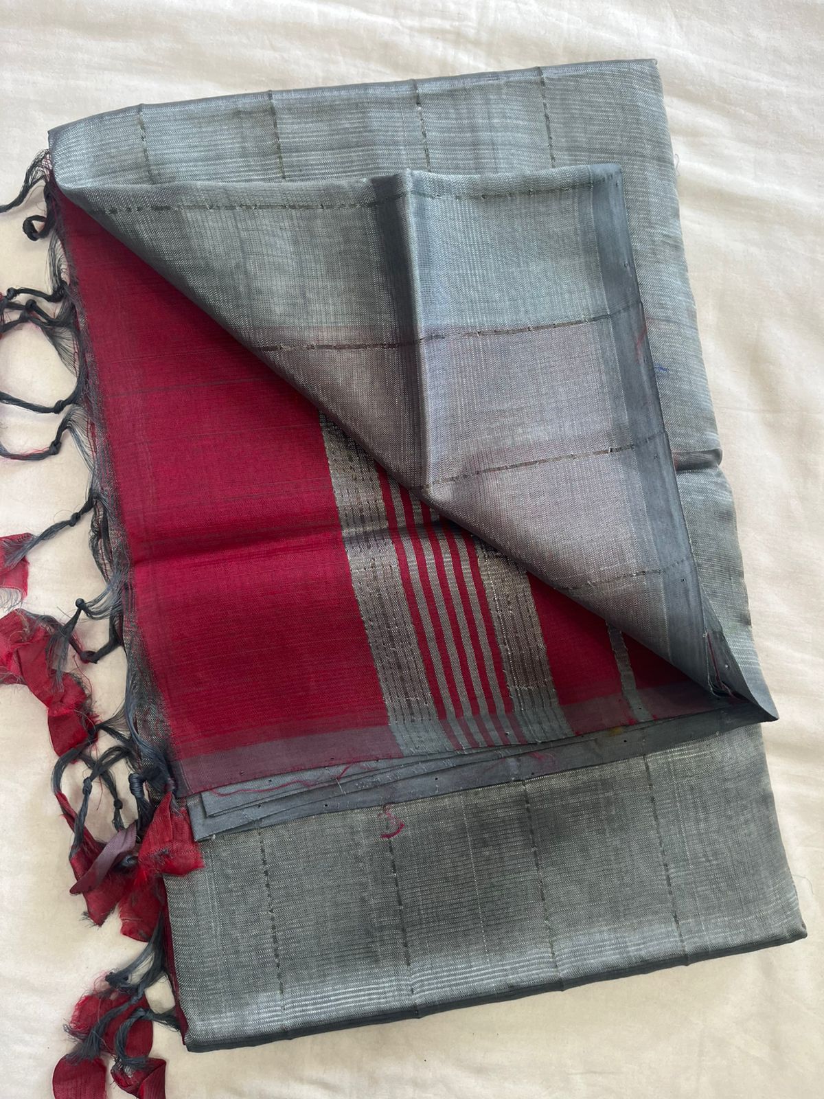 **Material **:- Mangalagiri handloom pattu by cotton 

**Model **:- all-over zari lines model sarees 

Contrast zari lines pallu & blouse