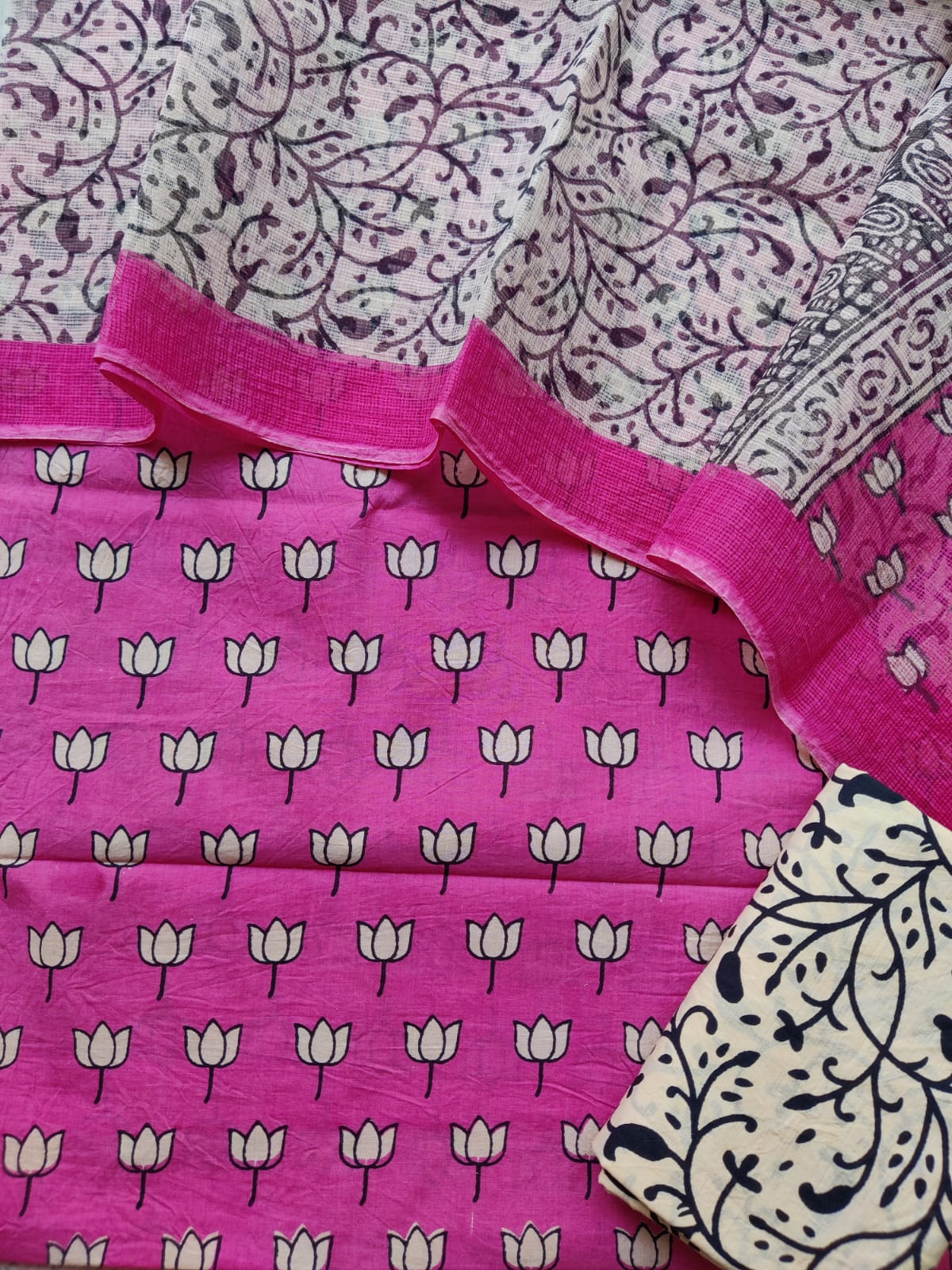 Block printed cotton suit with kota doriya duppta 
Top @ bottom *cotton*
Duptta  *kota doriya*