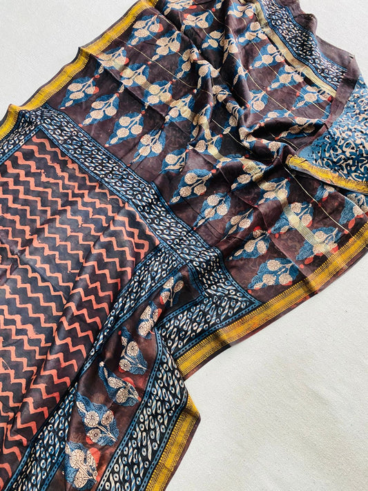 Let’s Wear #ethicallymade✅
🍁Beautifully Crafted Maheshwari Silk Saree  collection🍁
 Specially Designed in Bagru  jahota rapid dabu hand block print
100% Natural Dye
Fabric : Maheshwari Silk 
Length : 5.5 Meters
Blouse Piece : 0.90 Meter
