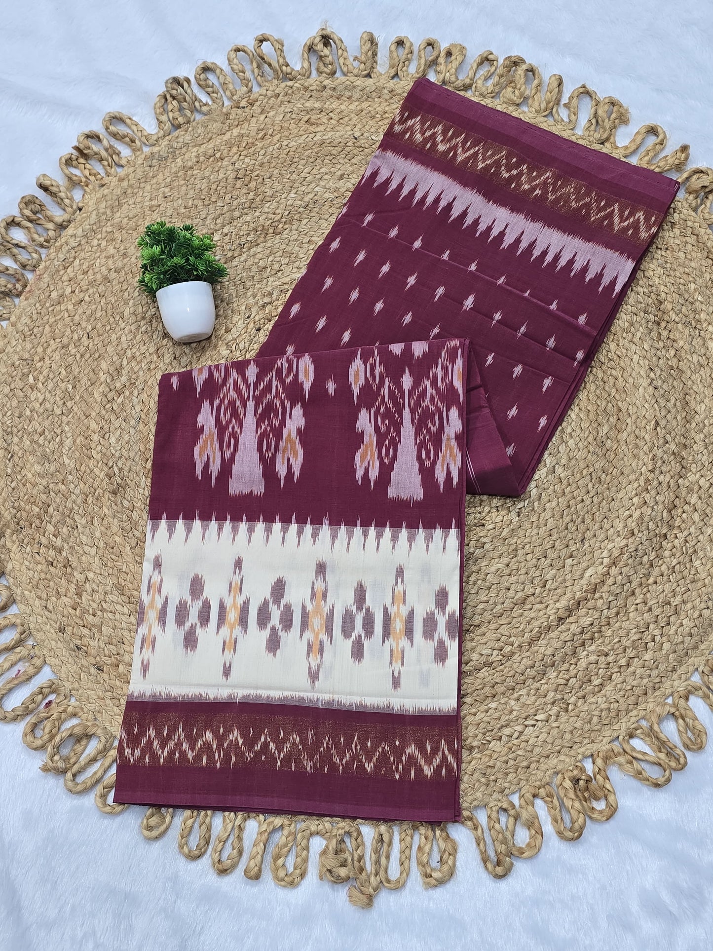Iha | Pochampalli Cotton Ikat Saree
