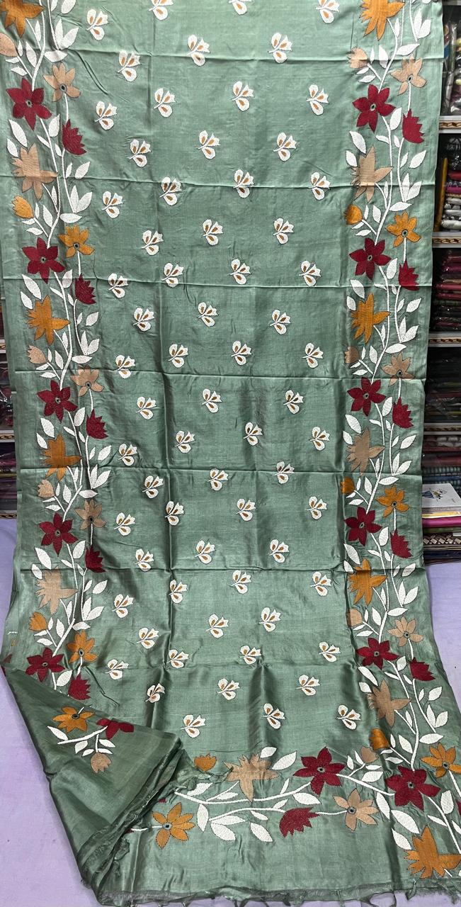 Available tashar katha stich saree
With bp
With silk mark
