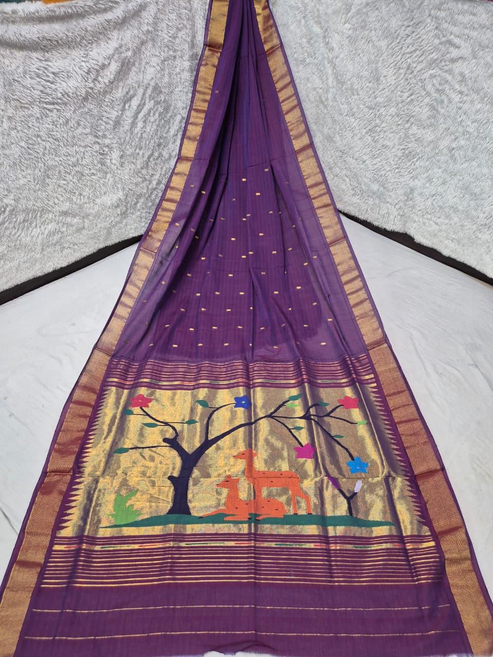 *Yeola cotton paithani*
Pure cotton 
Handloom saree
Patta border 
Running blouse 
Shoulder butta 