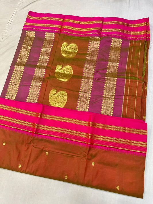 *Narayanpeth silk saree*
Running blouse 
Shoulder butti 
Pure silk
*Price: 6300/- + ship*