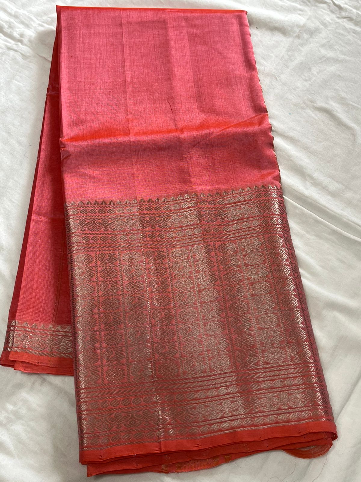 **Material **:- Mangalagiri handloom pattu by cotton (silk cotton)

**Mode **:- 400/50 big Kanchi border saree with all-over plain pattu and tick weavings sarees 

Running zari lines pallu & plain blouse
