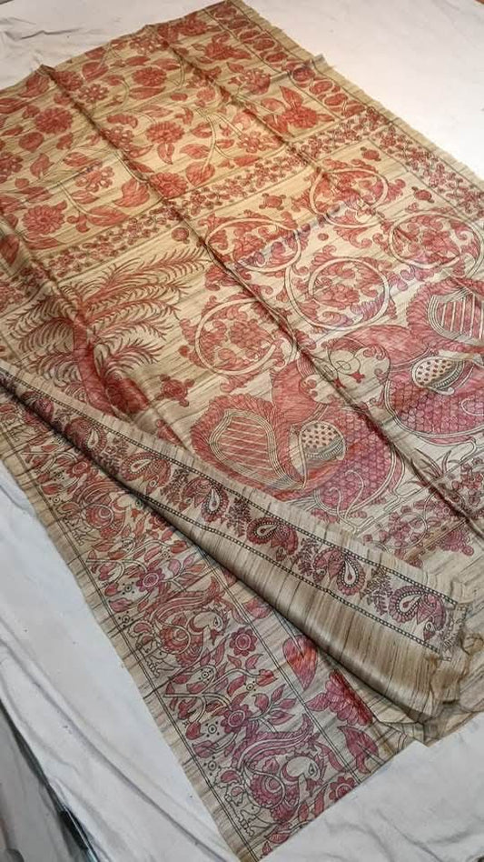Fabric..Tussar by Ghicha with Beautiful All over Madhubani Hand paintingsilk sarees..
Premium quality and Fast delivery
Length 6.50 meter..Quality will be pure Handloom silk sarees..

