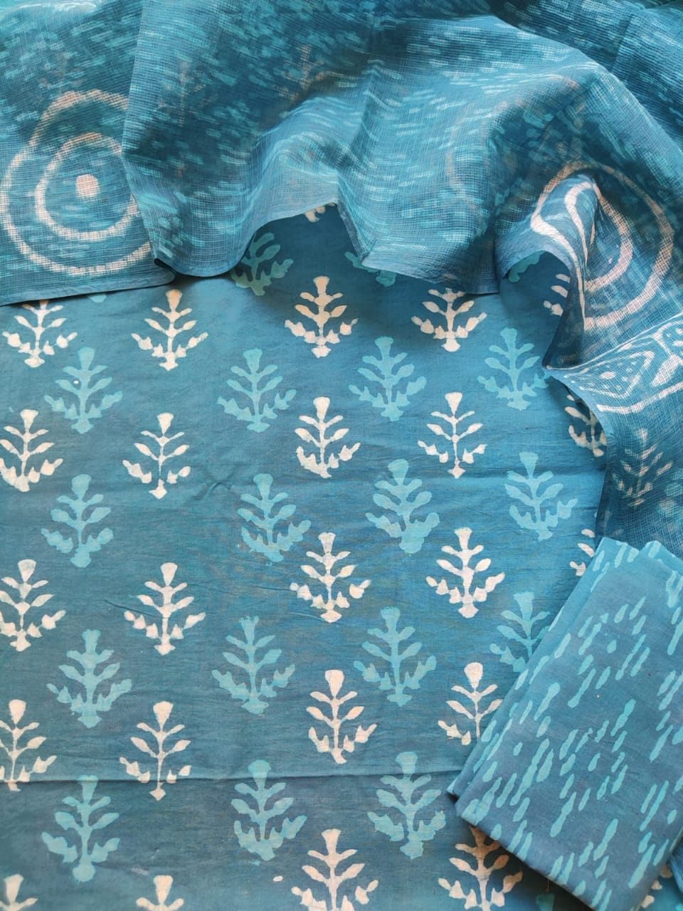 Block printed cotton suit with kota doriya duppta 
Top @ bottom *cotton*
Duptta  *kota doriya*