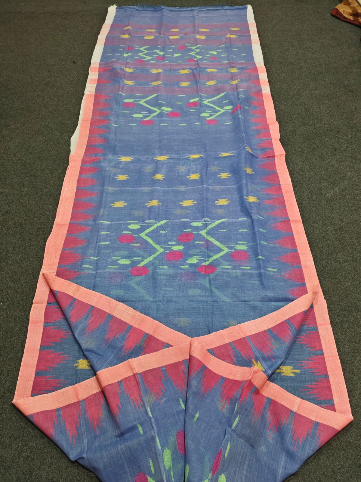 Authentic handloom 
monipuri cotton saree
With bp
