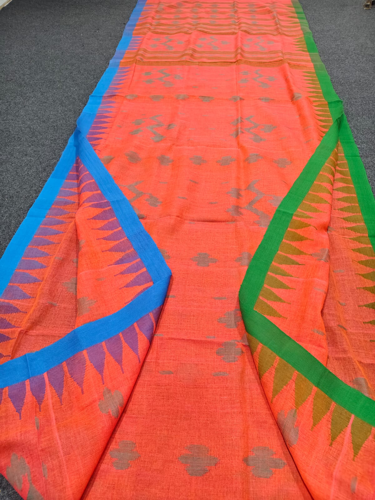 Authentic handloom 
monipuri cotton saree
With bp
