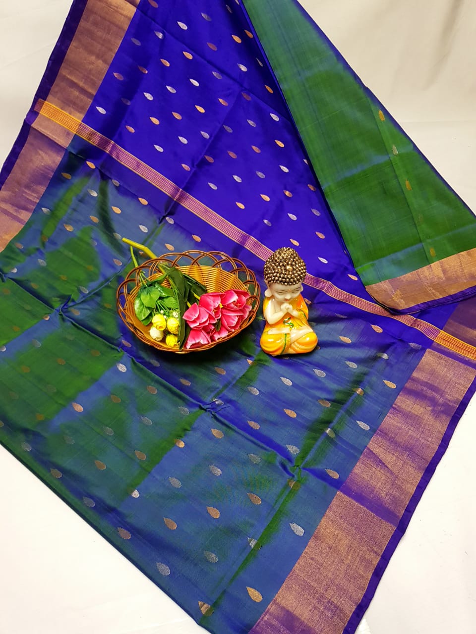 Ulrikeah | Uppada-Pattu-Nakshatra butti-Saree