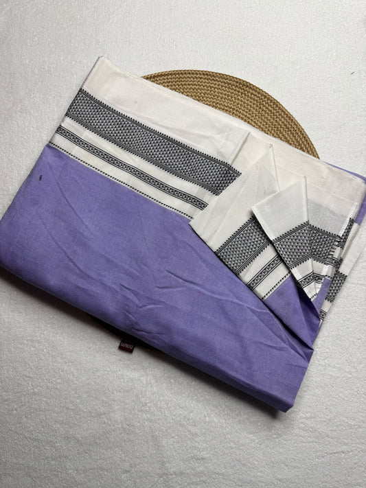 Cotton saree Chikki paras
Material - cotton by cotton 
Border - Chikki  border 
Saree Name - Ilkal cotton Chikki  sarees
Pallu - silk pallu 
Blouse -running
Handloom -yes
Saree length- 6.2
