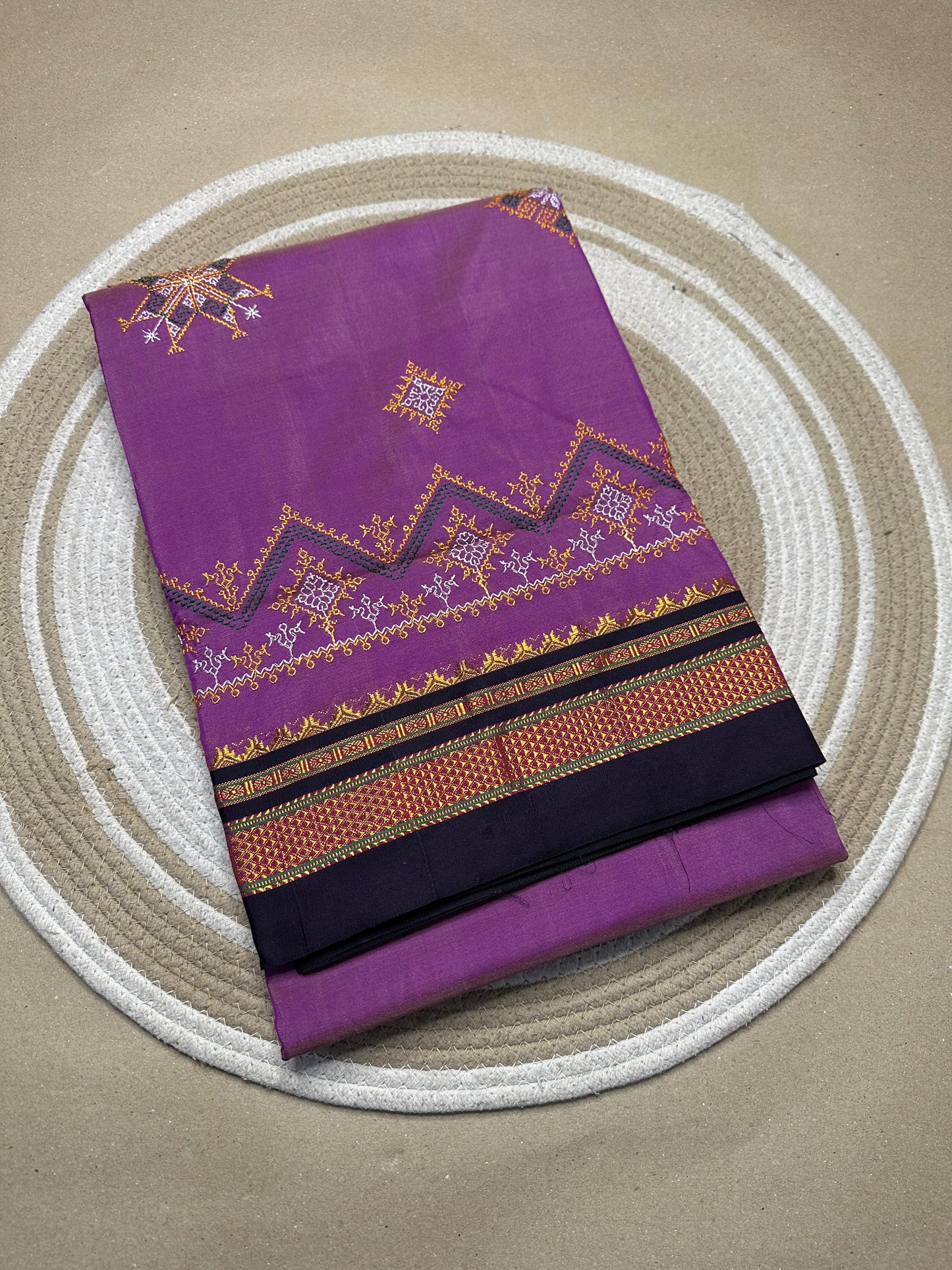 Kashmitha | Kasuti Work on Cotton Saree