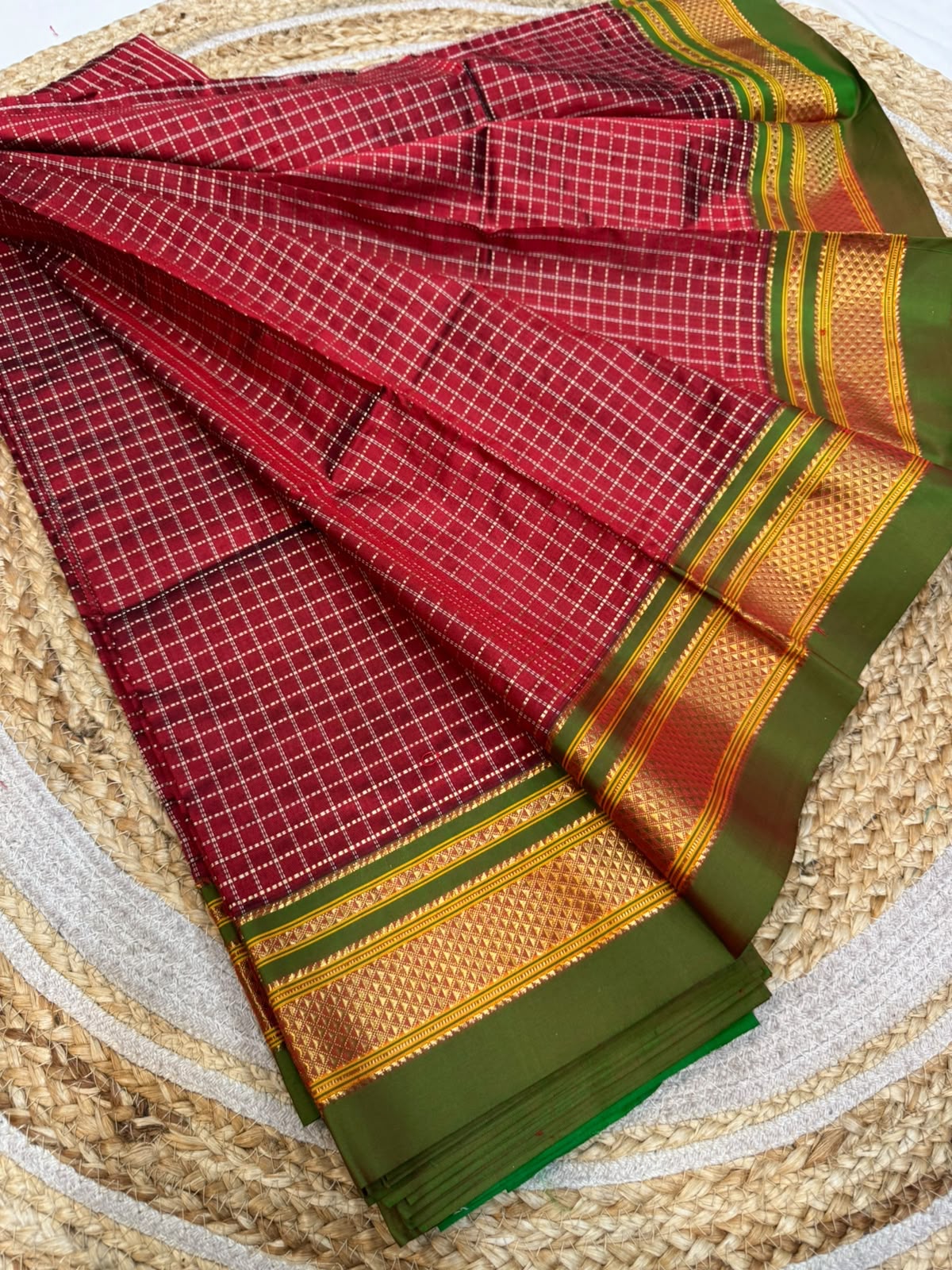 *Ilkal saree with silk mark approved*

*Pure silk chukki Faras border* superior quality 
Body small checks design popularly known as *Chaduranga Chukki*  & *Zari lines* ilkal saree 
With running blouse saree
*Price - 16500