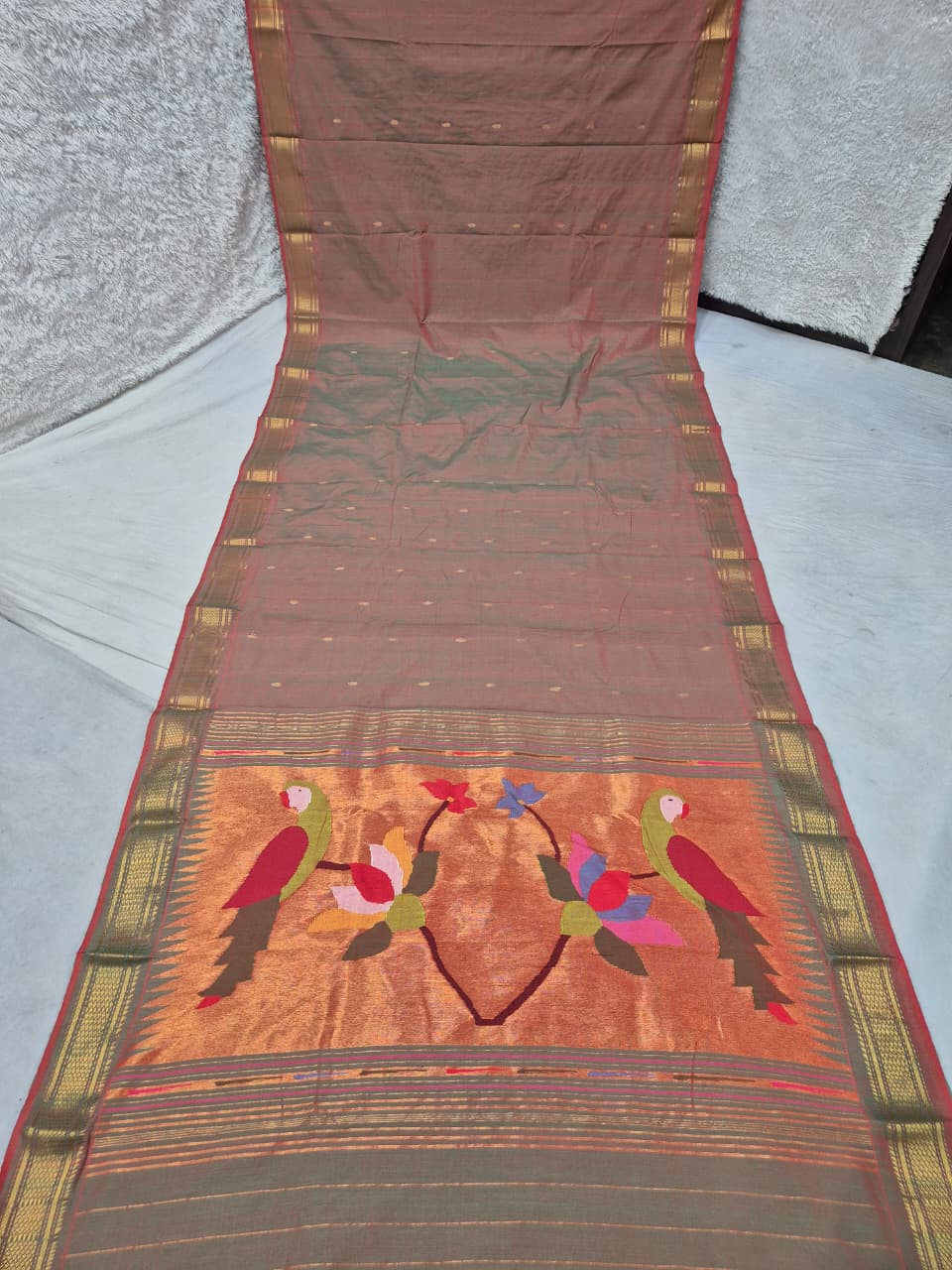 Yeola cotton paithani*
Pure cotton 
Handloom saree
Traditional Narali border 
Running blouse 
Shoulder butta 