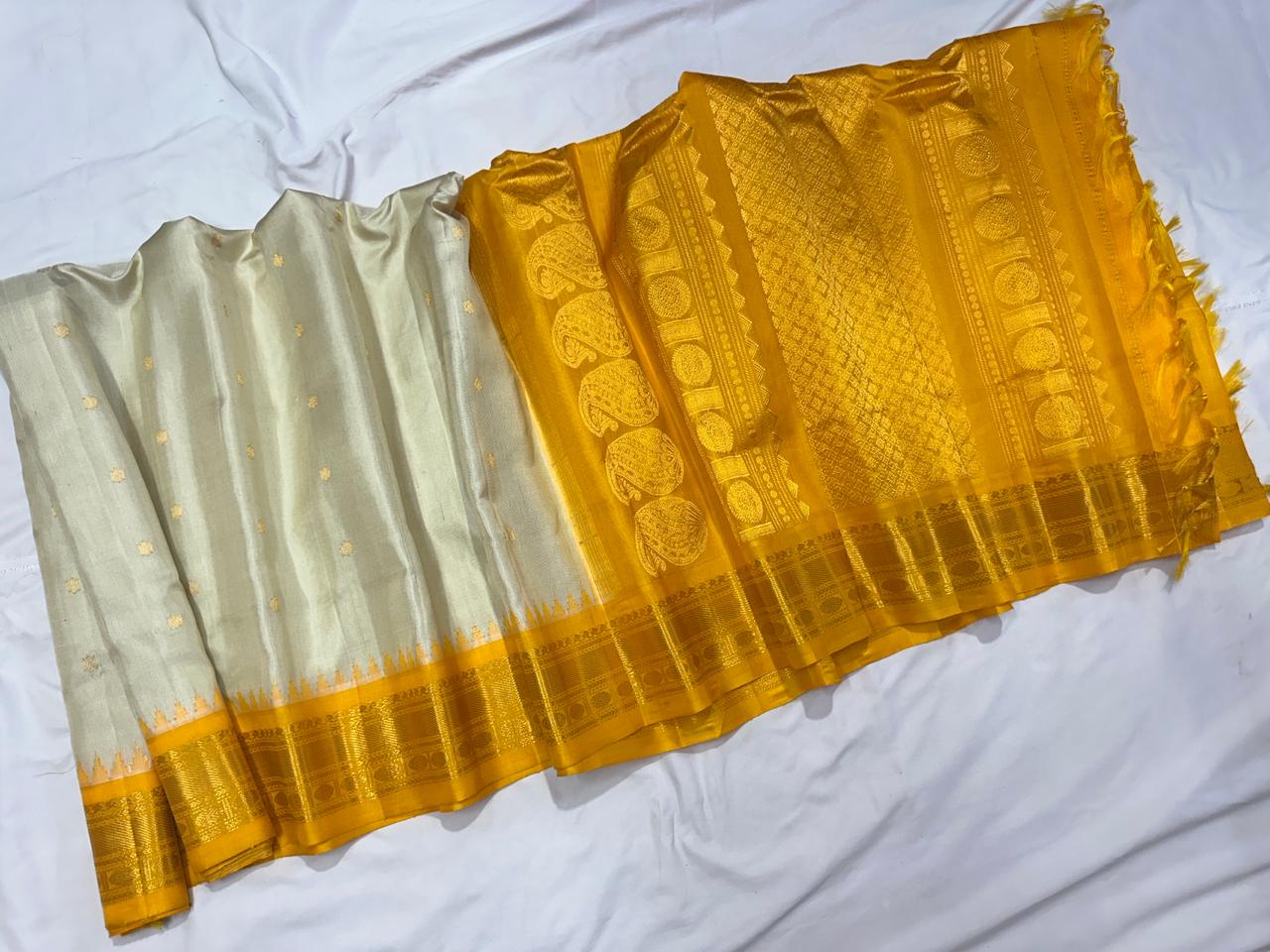 Garvit | Pure Pattu Gadwal