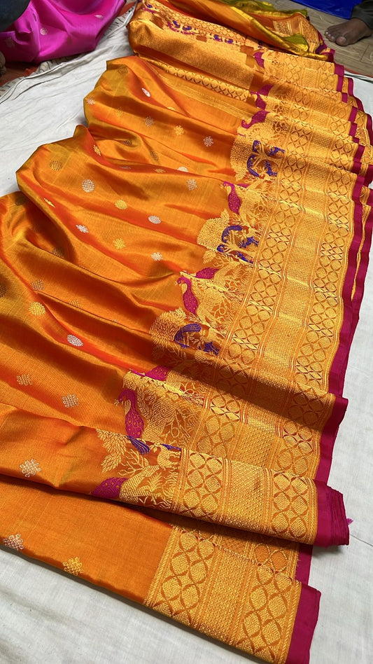 ✨✨Pure Gadwal Traditional
           Meenakari turning
           Border Pattu Sarees ✨✨
