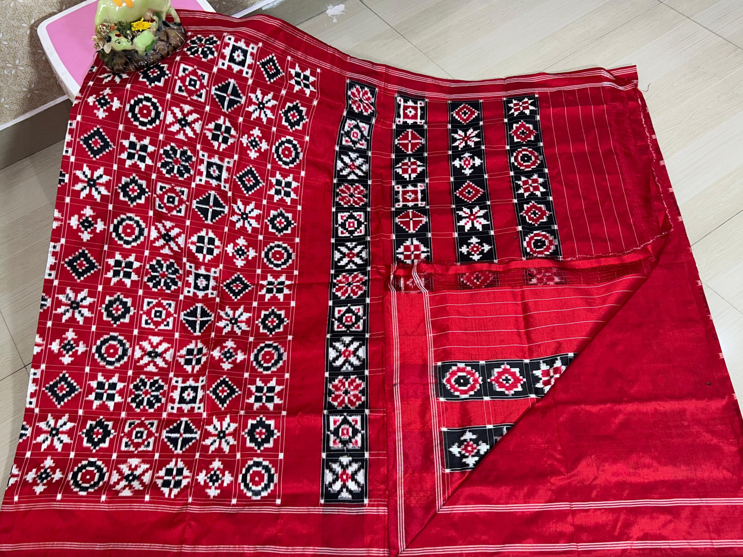 Tanu | Telia Rumal Saree