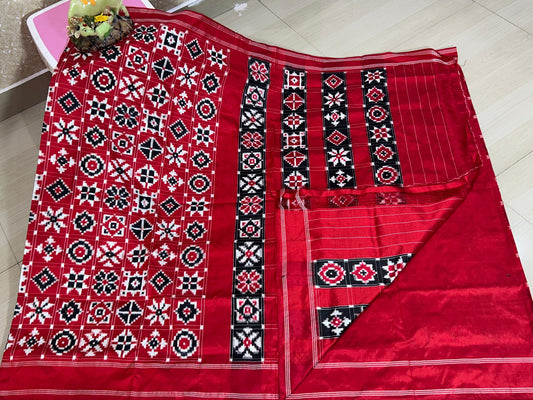 Tanu | Telia Rumal Saree