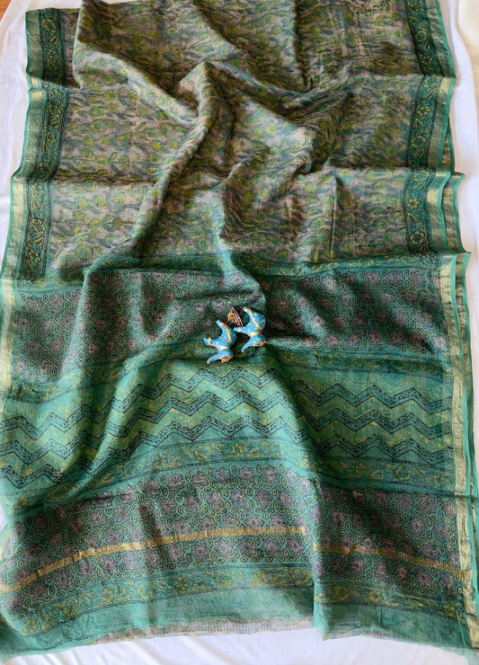 Summer special collection
Vanaspati ajark print

Kota saree new collection of Bagru print 
New collection Saree Kota Doriya .
Hand made 
Block print , Dabu print , Bagru print , vaspati print, ajark prijt
Saree length 5.5 mtr
Blouse.  80cm
Hand block printed.
