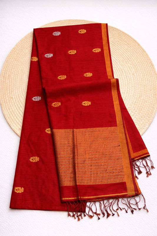 Authentic Pure Matka Handloom Silk Mark. Certified Jamdani    

*with Government Silk Mark Tag*

*Metirials*- Reshom Matka
*BP*- Running 

