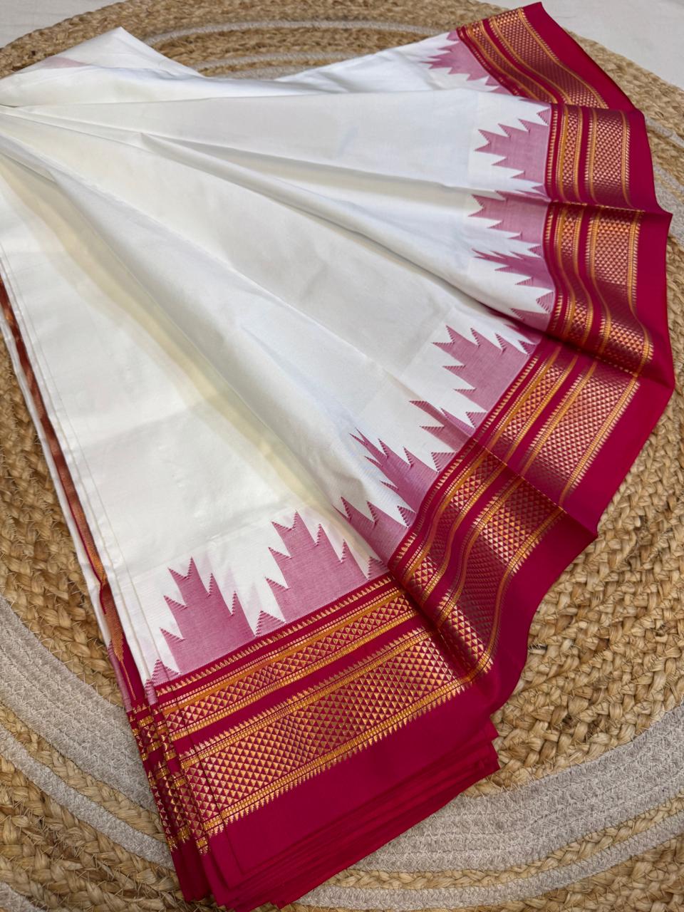 
*Big Temple Border Ilkal*

Exclusive silk ilkal saree 
Pure silk big temple border design superior quality ilkal saree
With contrast blouse 
6.10mtrs length 
Full body pure silk Border, pallu & blouse semi silk 
