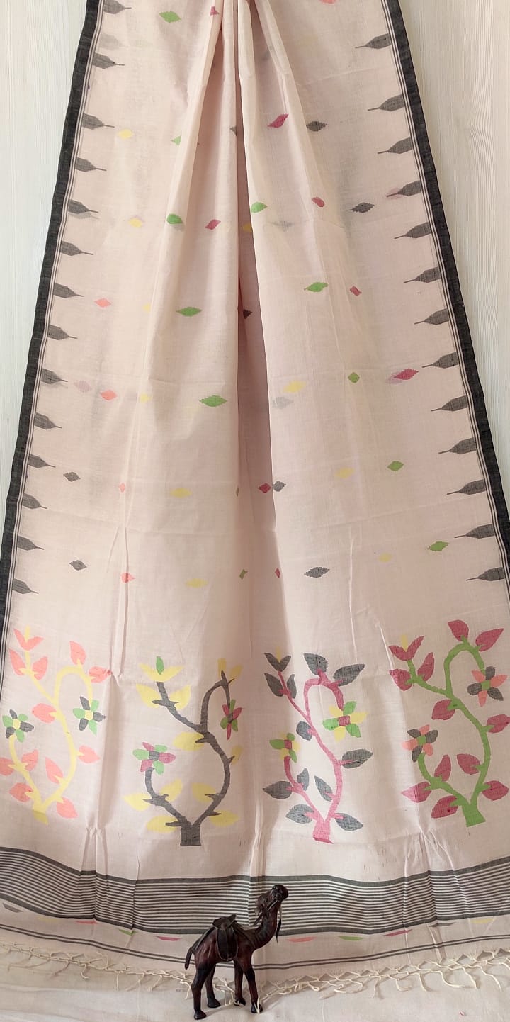 Very exclusive,Beautiful 100 Count pure 
Cotton by Cotton Hand Spoon jamdani 
with temple border with very 
elegant jamdani motif pallu
Without bp