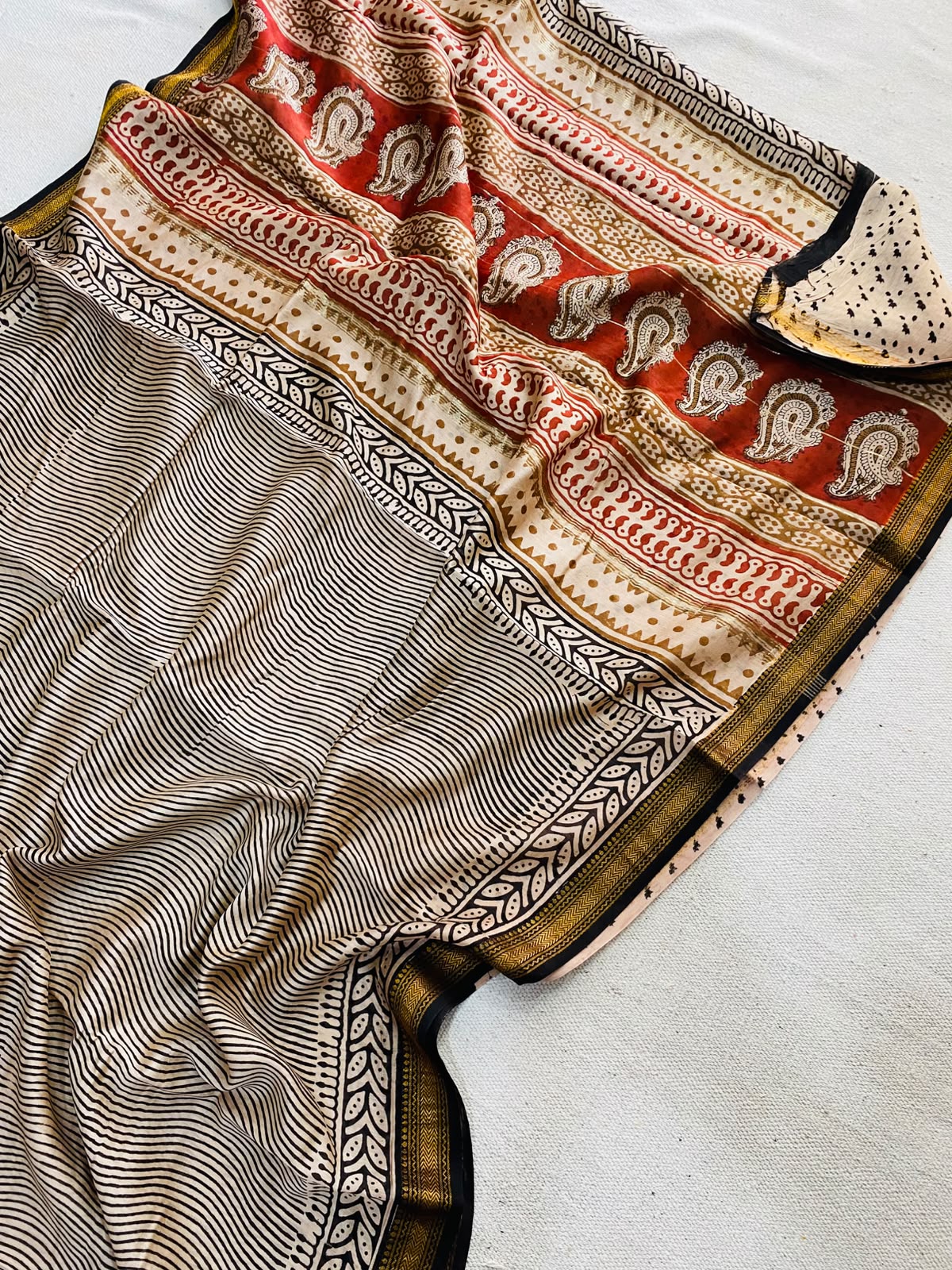 Let’s Wear #ethicallymade✅
🍁Beautifully Crafted Maheshwari Silk Saree  collection🍁
 Specially Designed in Bagru  jahota rapid dabu hand block print
100% Natural Dye
Fabric : Maheshwari Silk 
Length : 5.5 Meters
Blouse Piece : 0.90 Meter
