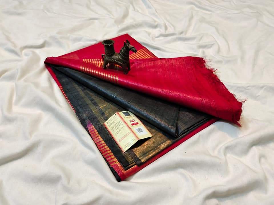 Pure tussar ghicha silk handloom saree with blouse pc.
Silk mark tag 
