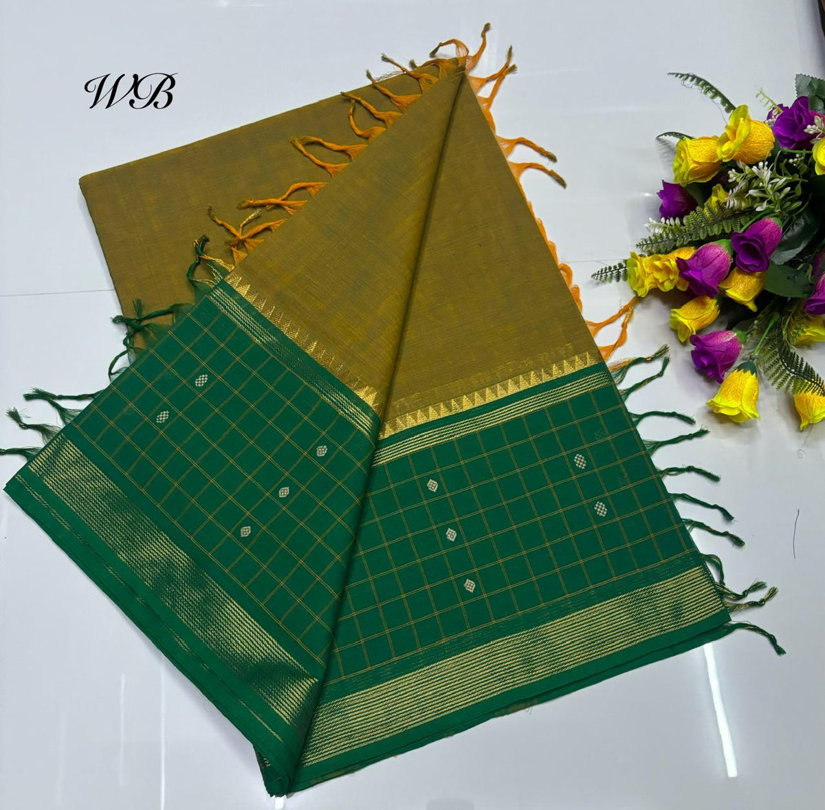 😇 *Kanchi cotton sarees*
🦋 *Pure cotton Sarees*
🎉 *Fancy plain cotton sarees with line  pallu*
🐟 *80 *80 counts*
🧶 *With running blouse*
🦢 *6.20mtrs saree length*
