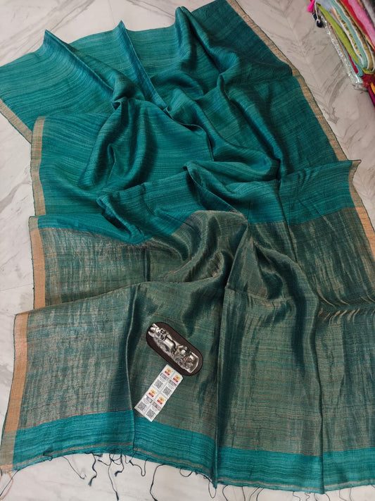 Plain Matka silk saree with zari borders