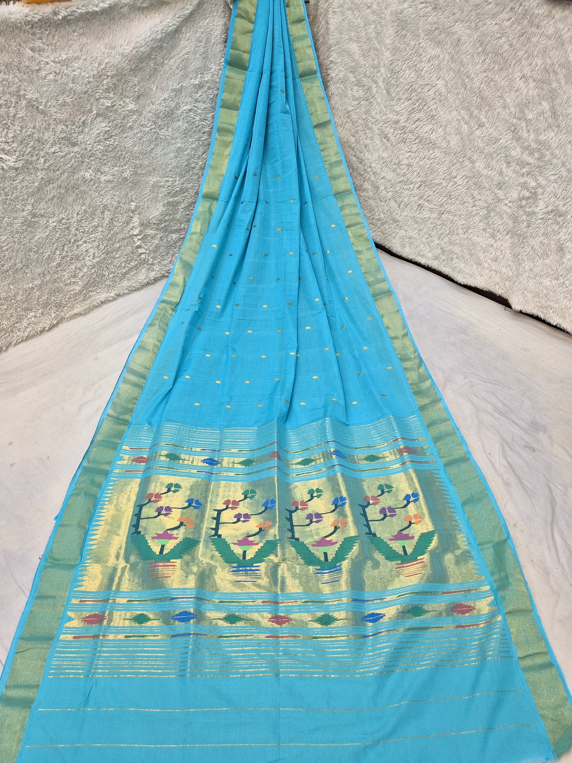 *Yeola cotton paithani*
Pure cotton 
Handloom saree
Patta border 
Running blouse 
Shoulder butta 