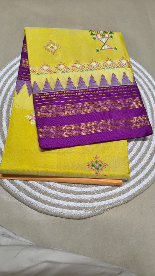 Material - Maserised cotton 
Border - Temple border, Chikki Paras
Saree Name -kasuti saree 
Pallu -Ilkal pallu top
Blouse -contrast
Saree length- 6.20