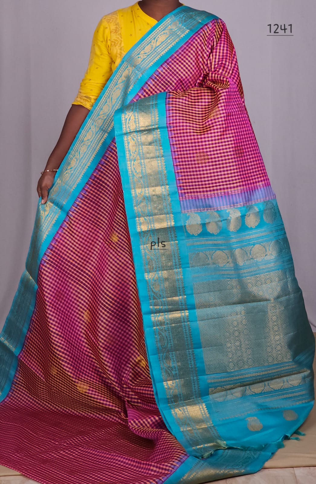 Gopika | Pure Pattu Gadwal Sarees