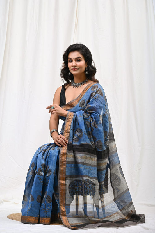 🍁new arrival🍁
Naspal pomegranate print 
👌Maheswari silk saree👌
Hand block printed Maheswari silk sarees with blouse
Size- 6.5 with blouse
Quality- silk by silk
Approx weight- 470 gram
👉Pure hand block
 