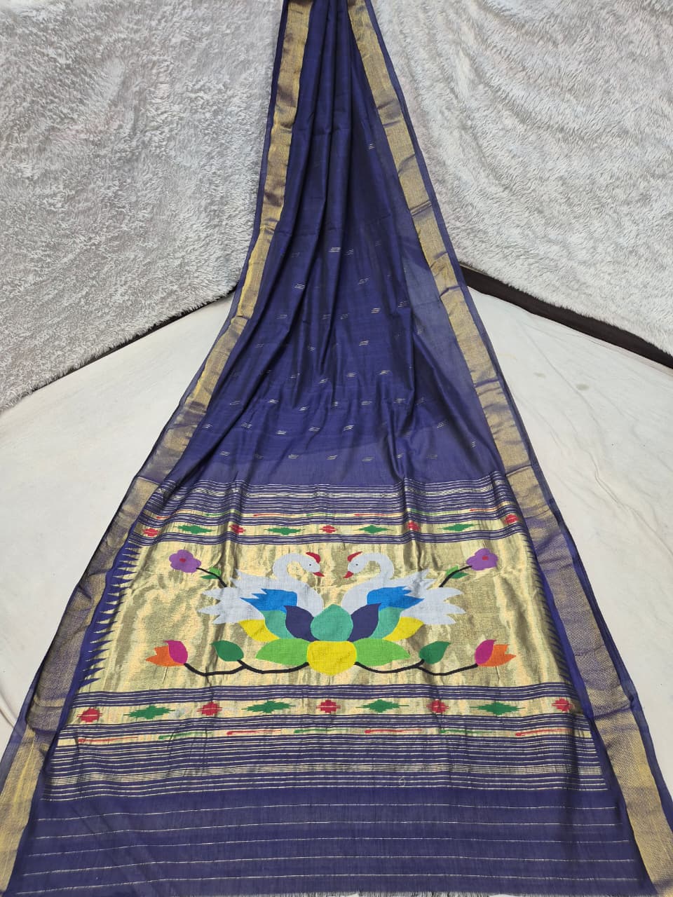 *Yeola cotton paithani*
Pure cotton 
Handloom saree
Patta border 
Running blouse 
Shoulder butta 